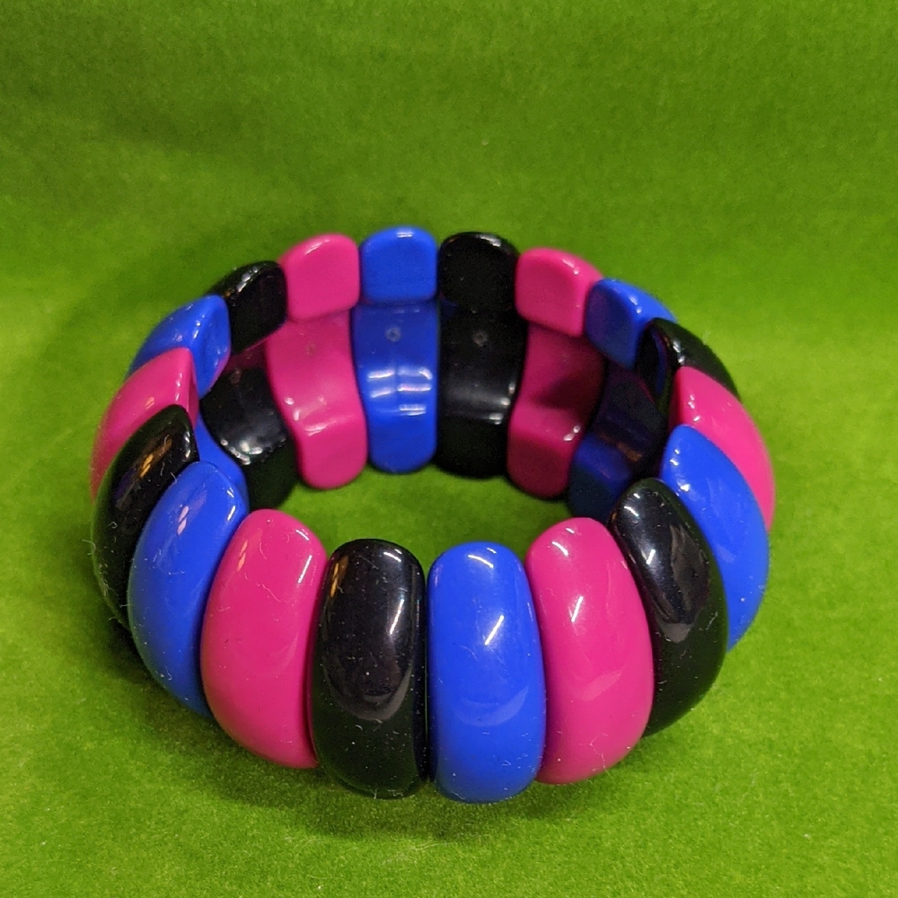 Vintage AVON Art Color Bracelet, Sz Small Stretchy, NOS